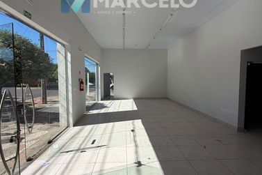 Sala Comercial &agrave; venda - 292m&sup2; - Zona I