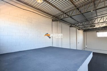 Sal&atilde;o Comercial para alugar - Parque Colina Verde