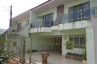 Sobrado &agrave; venda - 247m&sup2; - Zona 2
