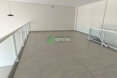 Sal&atilde;o Comercial para alugar - 180m&sup2; - Parque Colina Verde