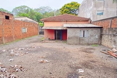 Sal&atilde;o Comercial para alugar - 240m&sup2; - Zona I