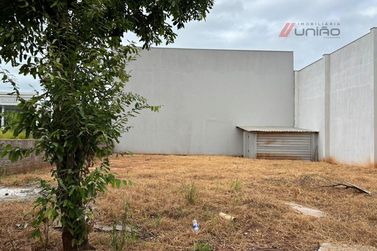 Sal&atilde;o Comercial para alugar - 420m&sup2; - Parque Alto da Parana