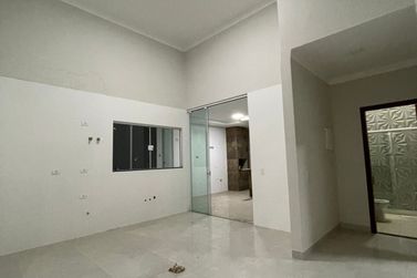 Casa &agrave; venda - 160m&sup2; - Jardim Cima