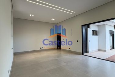 Casa &agrave; venda - 195m&sup2; - PARQUE RESIDENCIAL INTERLAGOS II