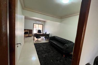 Sobrado &agrave; venda - 262m&sup2; - Zona Armaz&eacute;m