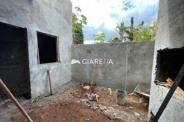 Casa &agrave; venda - 81m&sup2; - JARDIM COOPAGRO