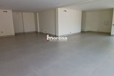 Sal&atilde;o Comercial para alugar - 97m&sup2; - Zona III