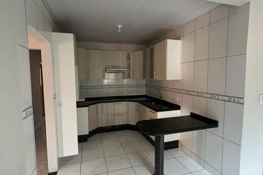 Casa para alugar - 80m&sup2; - Jardim Verde Vale