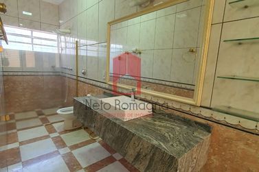 Casa para alugar - 380m&sup2; - Zona I
