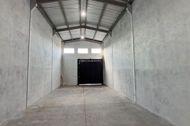 Sal&atilde;o Comercial para alugar - 146m&sup2; - PARQUE RESIDENCIAL METROP