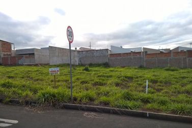 Terreno &agrave; venda - 260m&sup2; - Jardim Aeroporto IV