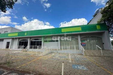 Sal&atilde;o Comercial para alugar - Zona VII