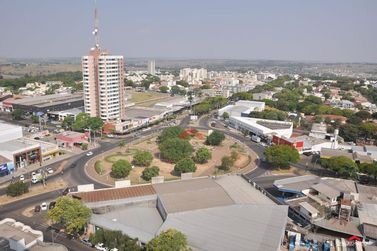 Apartamento &agrave; venda - 180m&sup2; - Zona III