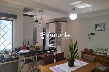 Casa &agrave; venda - 180m&sup2; - Centro