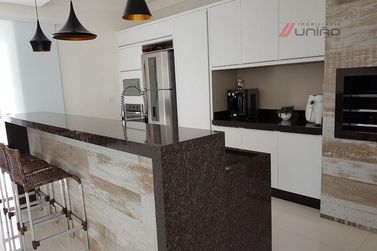 Casa &agrave; venda - 364m&sup2; - Condom&iacute;nio Portal das Aguas