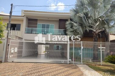 Sobrado &agrave; venda - 315m&sup2; - Zona VII