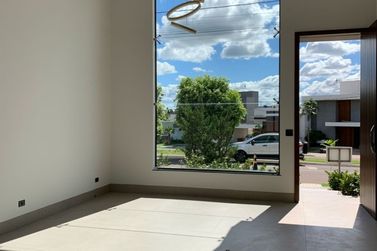 Casa &agrave; venda - 243m&sup2; - Residencial Euro Park