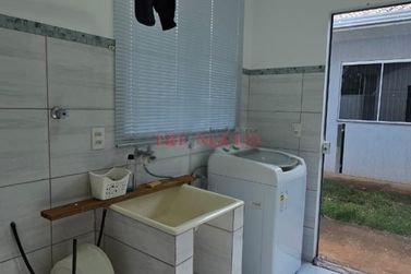 Casa &agrave; venda - 91m&sup2; - JARDIM TROPICAL