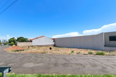 Terreno &agrave; venda - 687m&sup2; - Avenida Portugal
