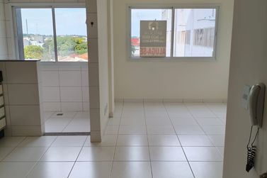Apartamento para alugar - 80m&sup2; - ZONA II