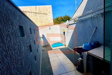 Casa &agrave; venda - 214m&sup2; - Jardim Tamoio