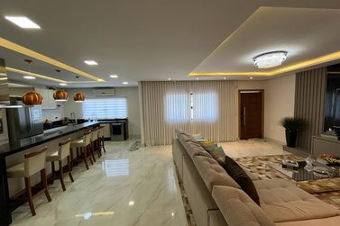 Ch&aacute;cara &agrave; venda - 24m&sup2; - Estrada Jaborandi