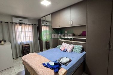 Sal&atilde;o Comercial &agrave; venda - 700m&sup2; - Zona VI