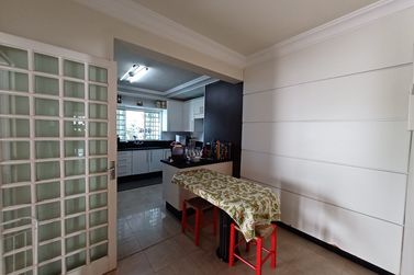 Casa &agrave; venda - 420m&sup2; - Zona I