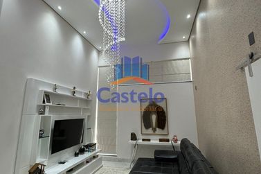Casa &agrave; venda - 150m&sup2; - ZONA II