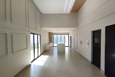 Casa &agrave; venda - 135m&sup2; - PARQUE RESIDENCIAL INTERLAGOS II
