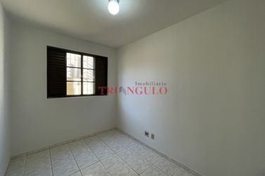 Apartamento para alugar - 61m&sup2; - ZONA I
