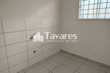 Sal&atilde;o Comercial para alugar - 700m&sup2; - Jardim Santiago