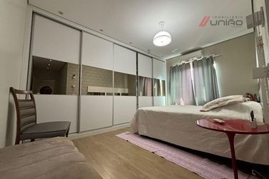 Casa &agrave; venda - 275m&sup2; - Zona 1a