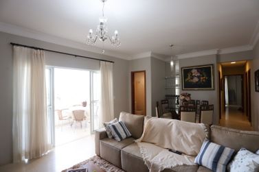 Apartamento &agrave; venda - 206m&sup2; - Zona I