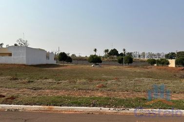 Terreno &agrave; venda - 375m&sup2; - Condom&iacute;nio Residencial Porto Camargo