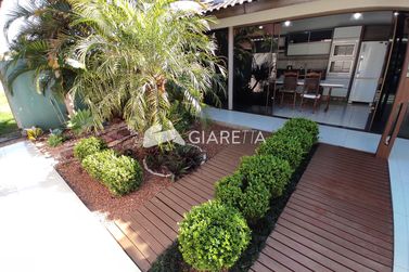 Casa &agrave; venda - 180m&sup2; - JARDIM GISELA