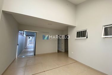 Casa &agrave; venda - 131m&sup2; - Jardim Primavera