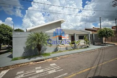 Casa &agrave; venda - 192m&sup2; - Parque San Remo I