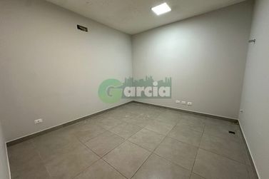 Sal&atilde;o Comercial para alugar - Zona VII