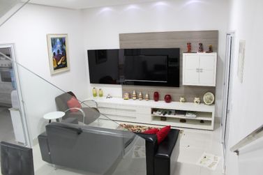 Casa &agrave; venda - 316m&sup2; - Cond. Ecoville Residence