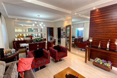 Casa &agrave; venda - 224m&sup2; - Jardim Lisboa