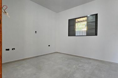 Casa &agrave; venda - 64m&sup2; - Jardim Yonezu