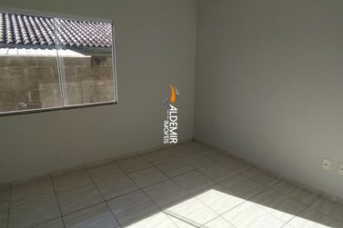 Casa para alugar - 70m&sup2; - Zona 06