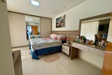 Sobrado &agrave; venda - 338m&sup2; - ZONA I