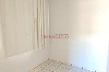 Casa &agrave; venda - 68m&sup2; - CONJUNTO RESIDENCIAL CORREGO LONGE