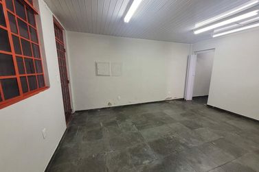 Sala Comercial para alugar - 60m&sup2; - Zona II