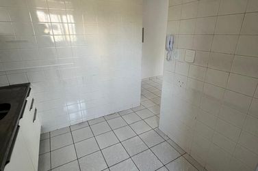 Apartamento para alugar - 60m&sup2; - Zona III
