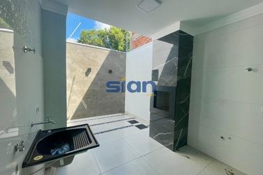 Casa &agrave; venda - 137m&sup2; - 