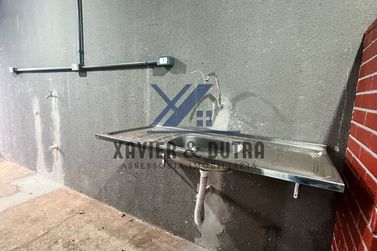 Sala Comercial &agrave; venda - 150m&sup2; - E resid&ecirc;ncia de 85m&sup2; de &aacute;rea constru&iacute;da - Esquina com a Avenida Mascaranhos de Morais