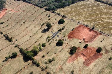 Ch&aacute;cara &agrave; venda - 20m&sup2; - Loteamento de Ch&aacute;caras - Menino Enzo